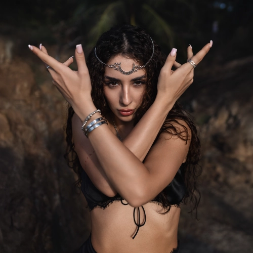 С той дамой