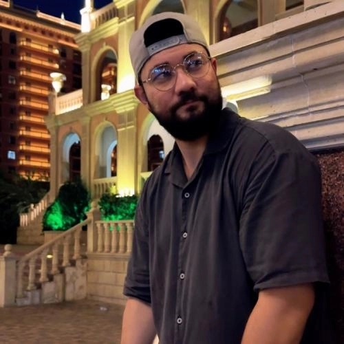 Она снится мне во сне