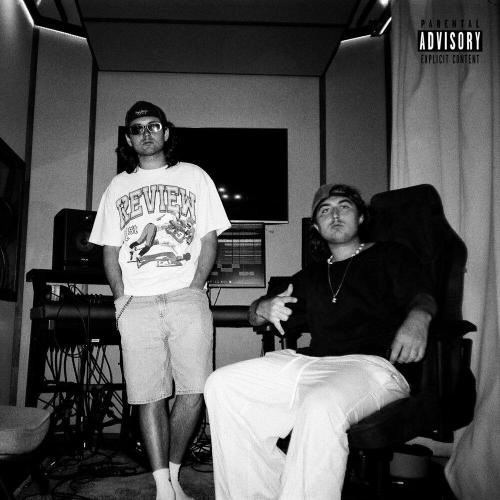 Что творит фейм？