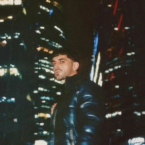 посреди Москвы