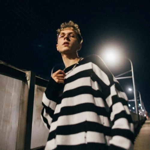 Что ты делаешь со мной？ (prod. by noiiikk x Бджола)