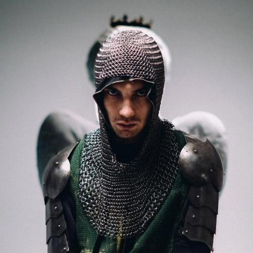 Никого кроме