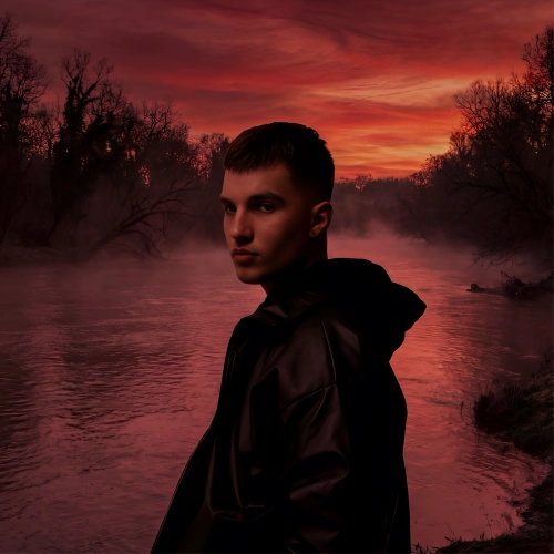 МУТНАЯ РЕКА