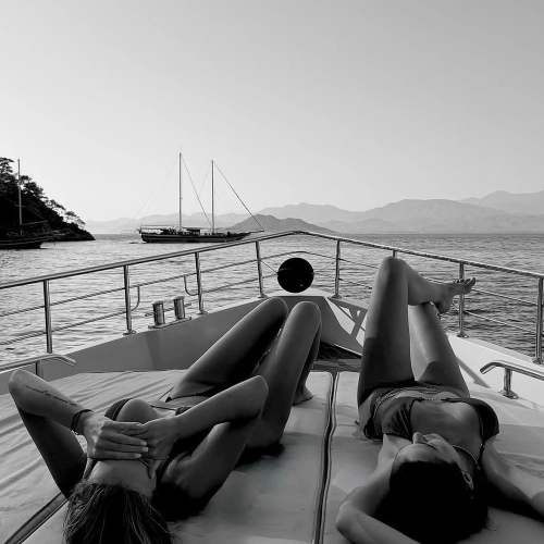 твои мысли далеко