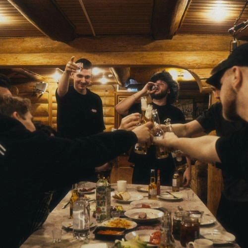 В радости и в горе